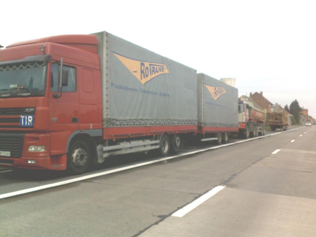 Vrachtwagens Brusselsesteenweg